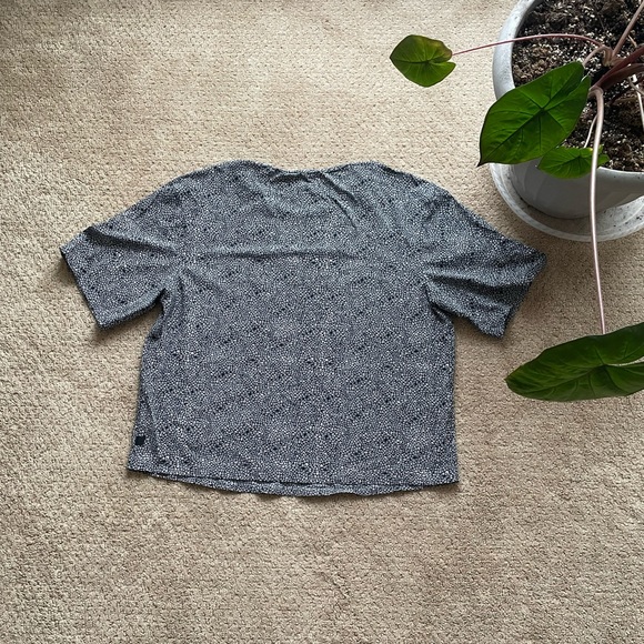 lululemon lab t-shirt - Picture 2 of 3